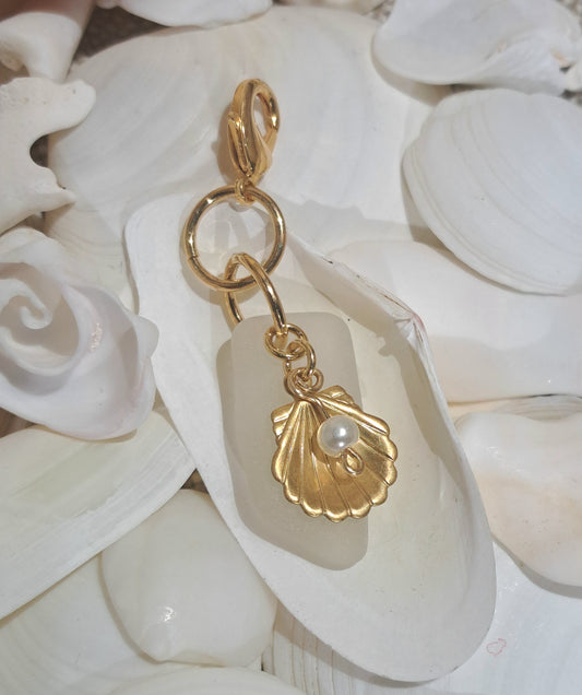 Sea Glass Pendant with gold clam shell and pearl