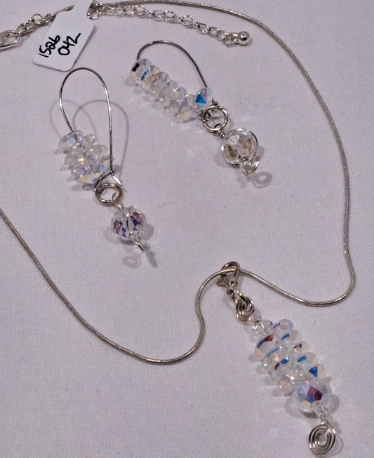 Ladies vintage crystal and silver necklace and earring set.