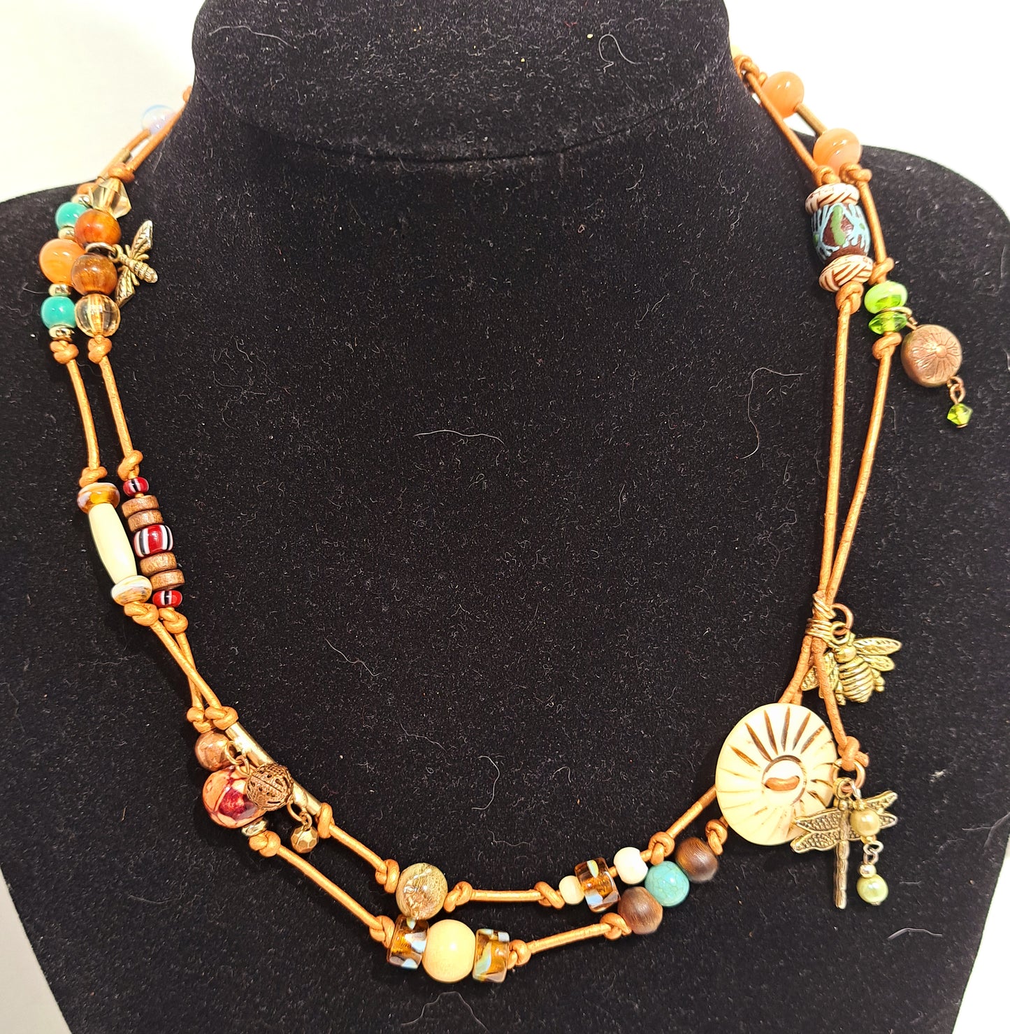 CRAZY CHAIN bees and dragonfly