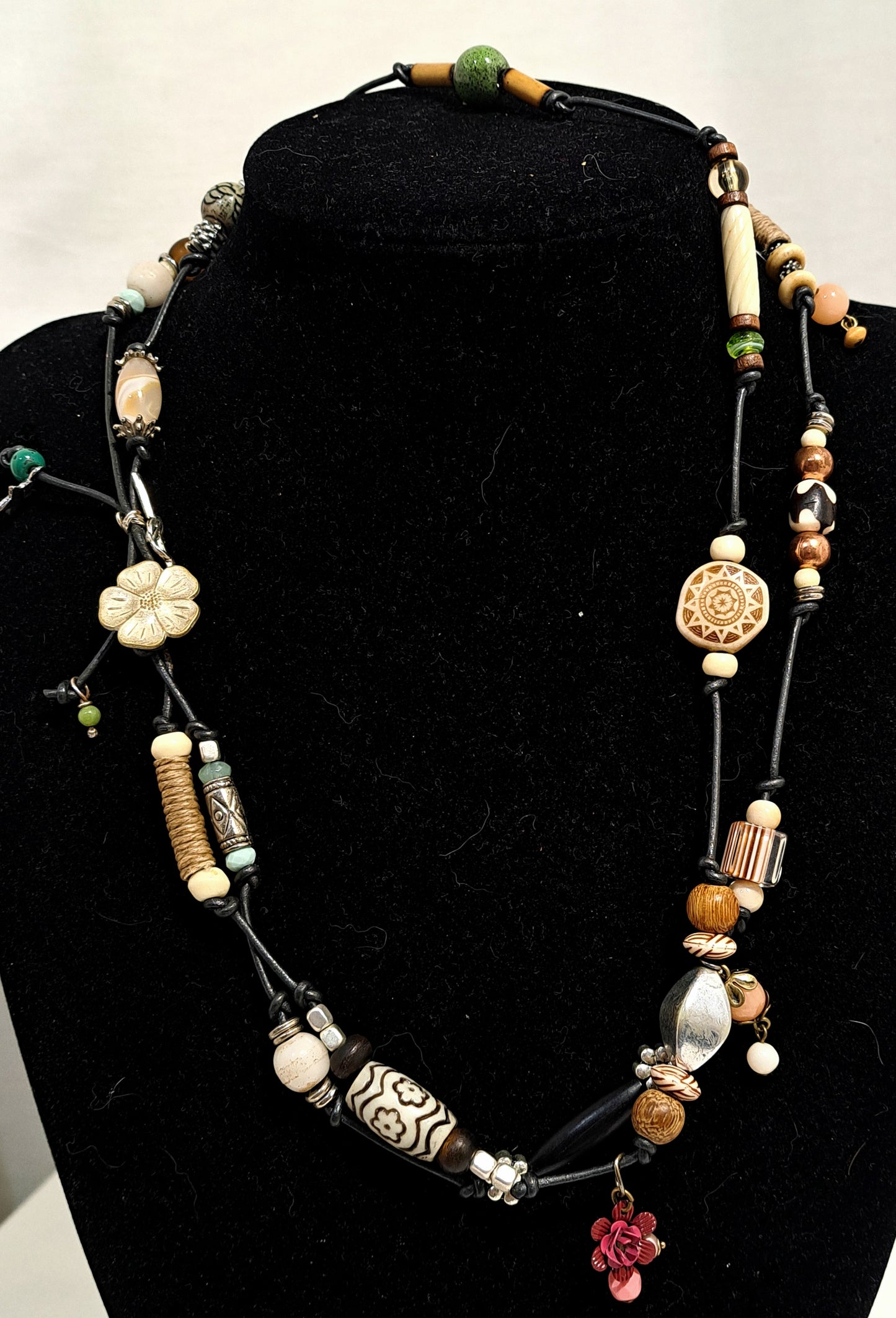 CRAZY CHAIN Necklace and bracelet with floral button