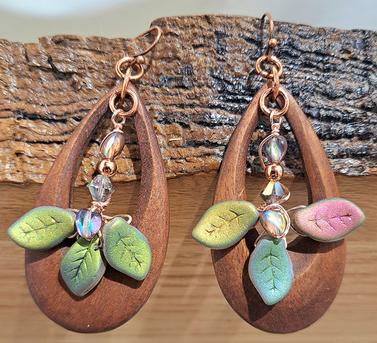 Ladies wooden hoops with Czech glass leaves