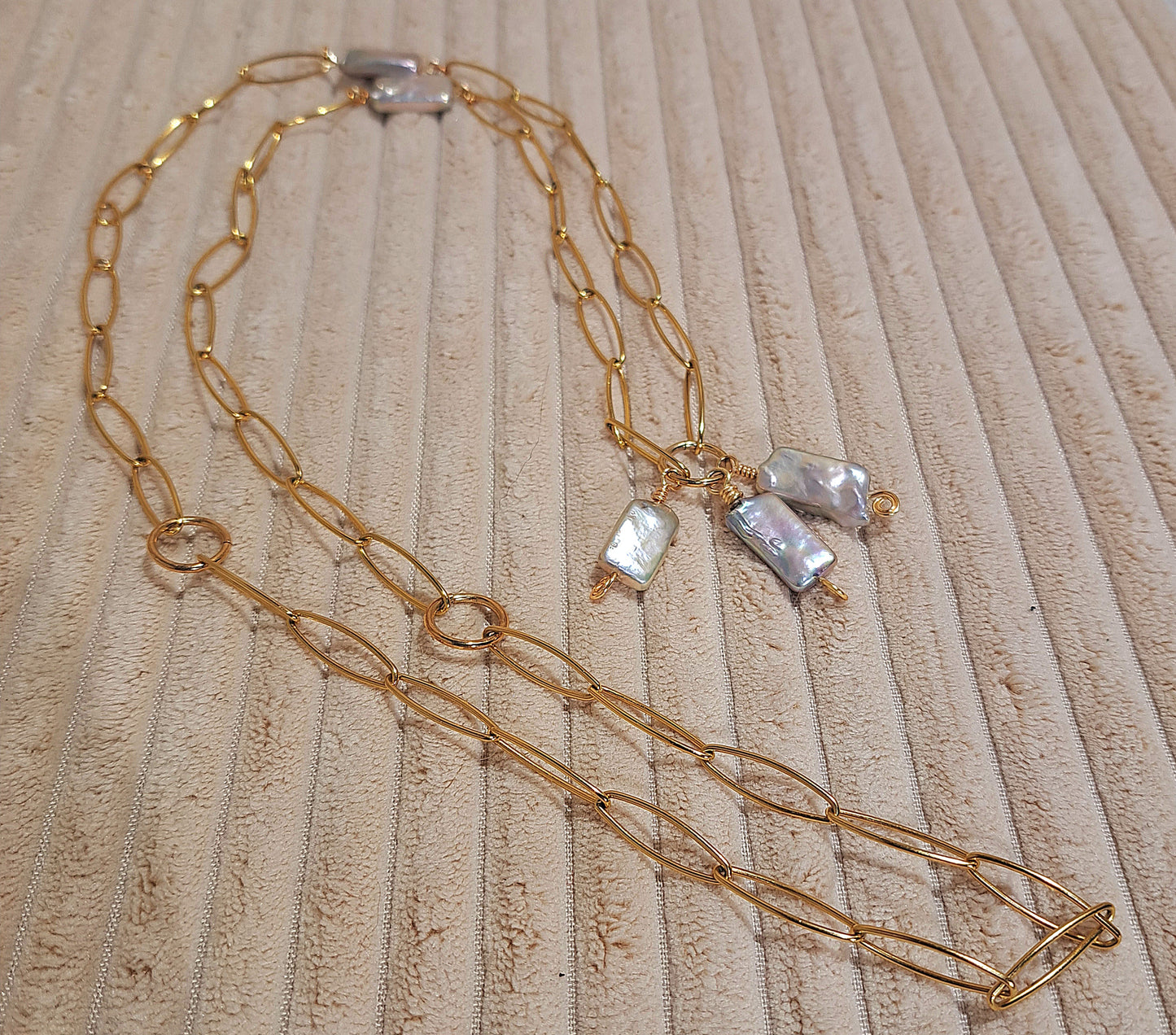 Ladies paperclip chain necklace with Biwa Pearls