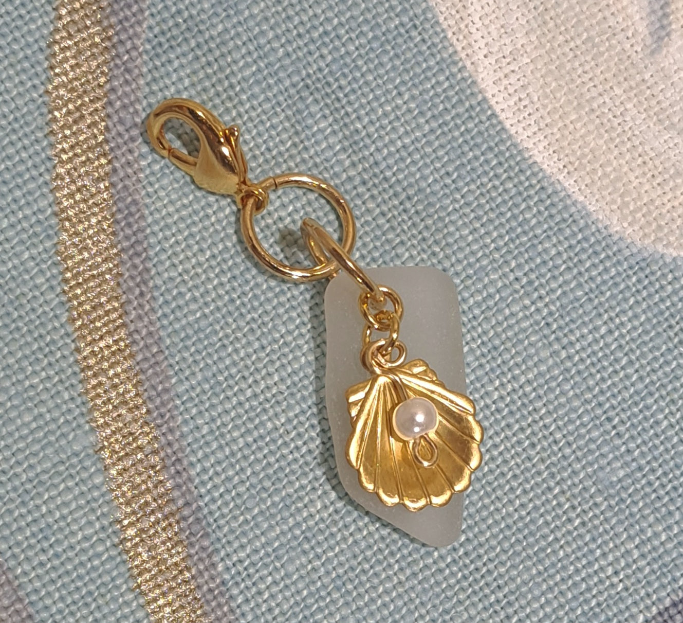 Sea Glass Pendant with gold clam shell and pearl