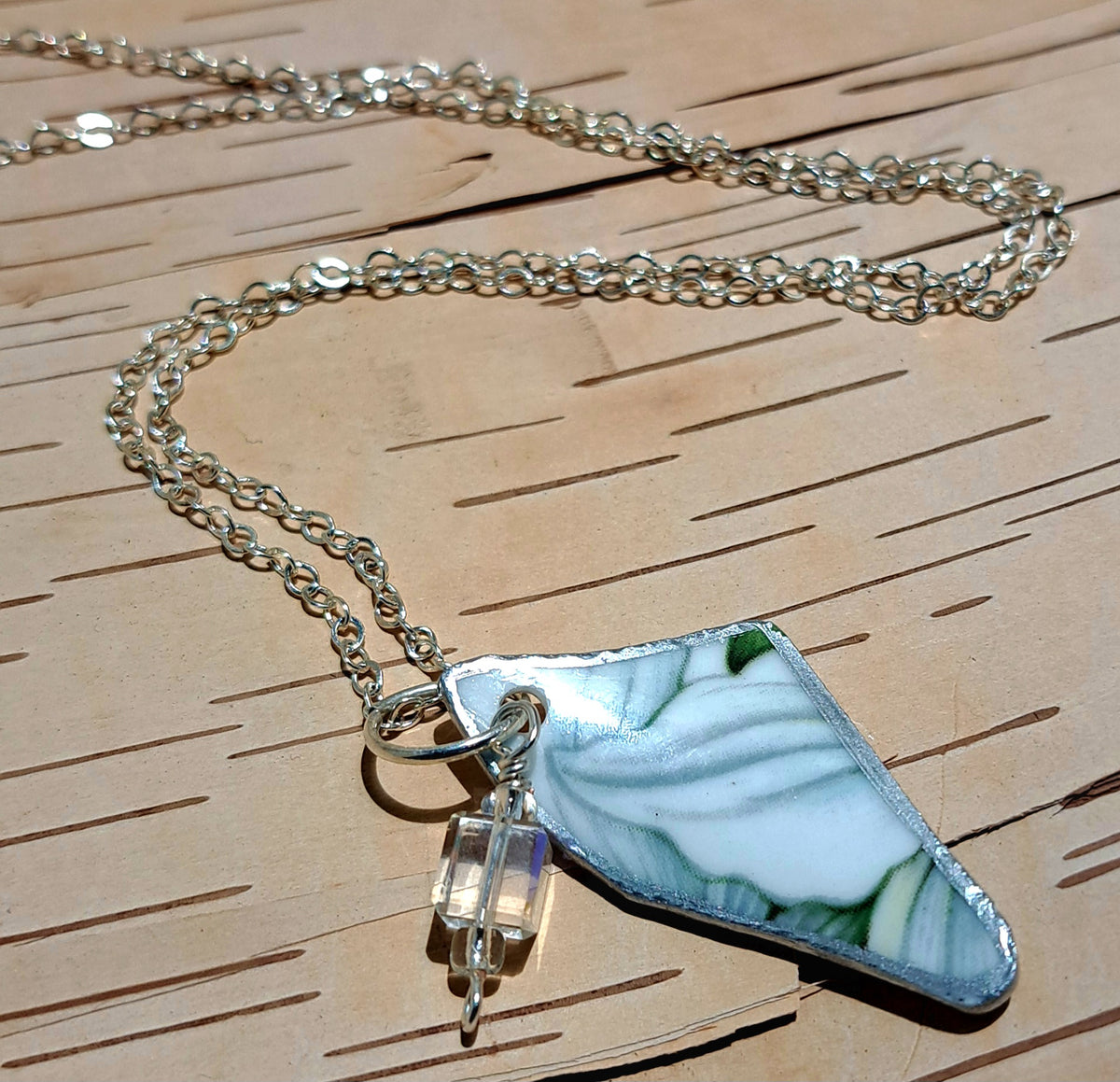 Broken China necklace on silver with trillium design