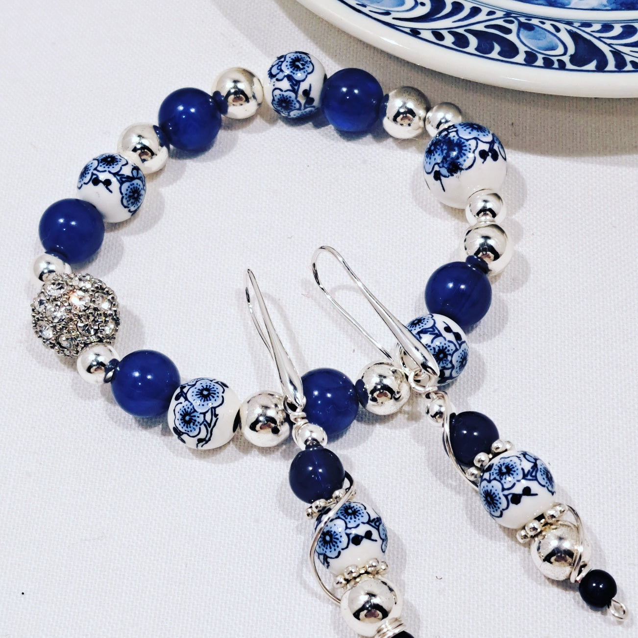 Delft Blue ladies bracelet and earring set
